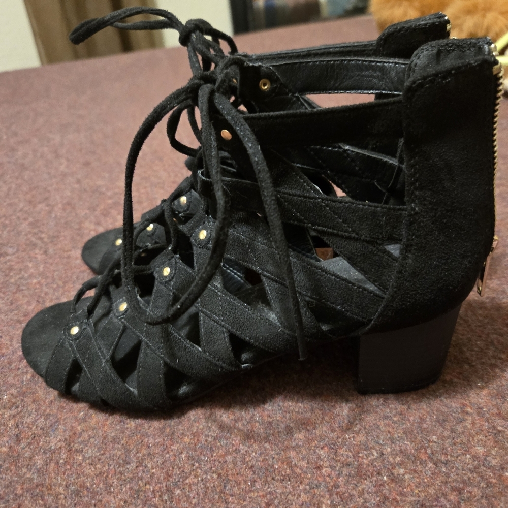 Aerosole Heelrest Zip Back Cage Bootie In Black Faux Suede Size 8M